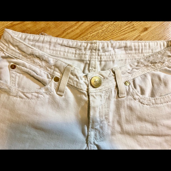 white distressed Marciano capris embroidery pocket - Picture 2 of 6